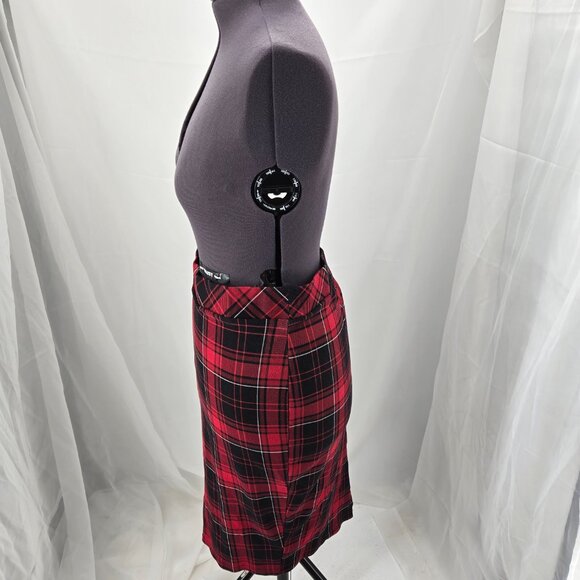 725-25 Torrid Red/White/Black plaid Midi Ponte Pencil Skirt Size 2 18/20 - Picture 4 of 13